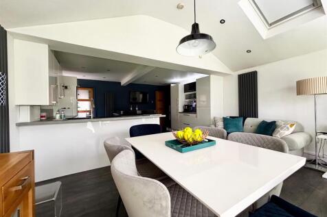 Dining/Family Area