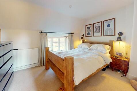 Bedroom (2).jpg