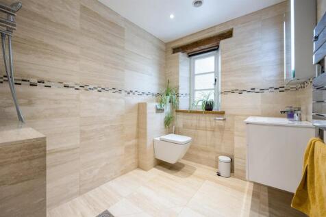 Downstairs wet room for annex