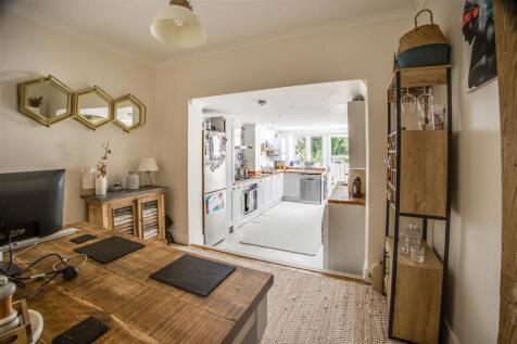 Open-Plan Dining