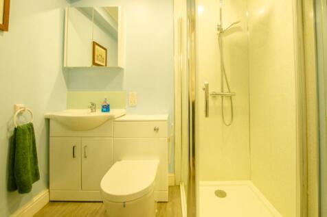 4 Agan Chy - 01208 872728-08