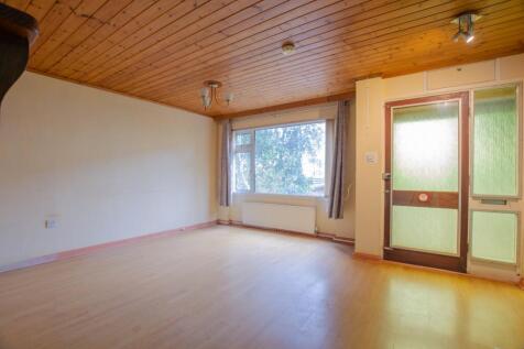 To Book A Viewing Call TPS Lostwithiel on 01208 87
