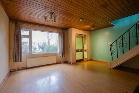 To Book A Viewing Call TPS Lostwithiel on 01208 87