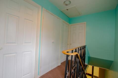 To Book A Viewing Call TPS Lostwithiel on 01208 87
