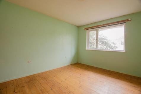 To Book A Viewing Call TPS Lostwithiel on 01208 87