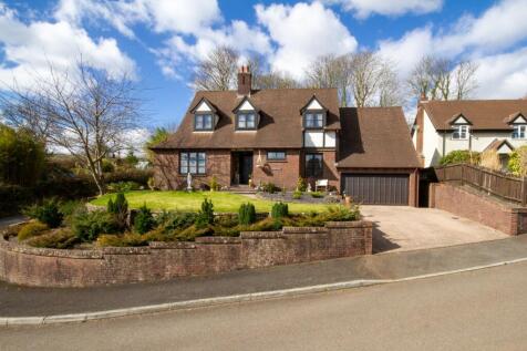 To Book A Viewing Call TPS Lostwithiel on 01208 87