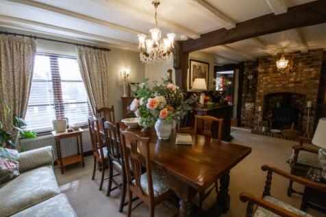 To Book A Viewing Call TPS Lostwithiel on 01208 87