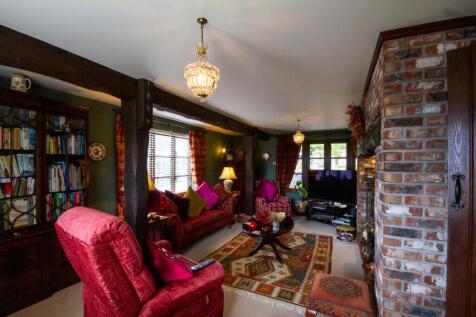 To Book A Viewing Call TPS Lostwithiel on 01208 87