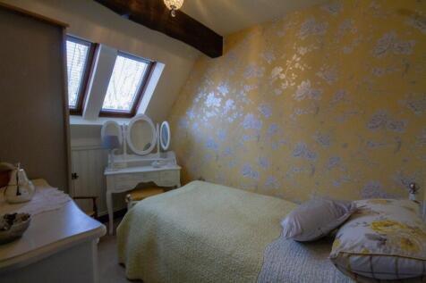 To Book A Viewing Call TPS Lostwithiel on 01208 87