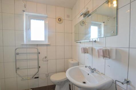 To Book A Viewing Call TPS Lostwithiel on 01208 87