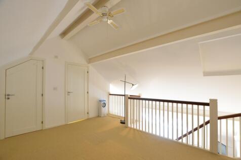 To Book A Viewing Call TPS Lostwithiel on 01208 87