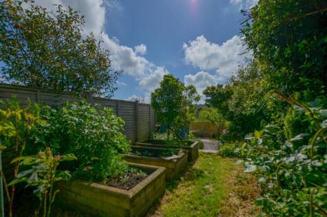To Book A Viewing Call TPS Lostwithiel on 01208 87