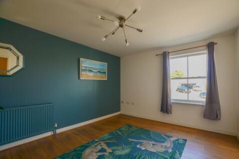 To Book A Viewing Call TPS Lostwithiel on 01208 87