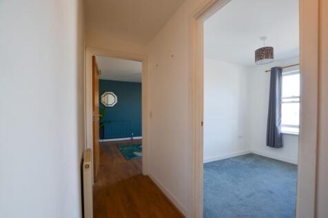 To Book A Viewing Call TPS Lostwithiel on 01208 87