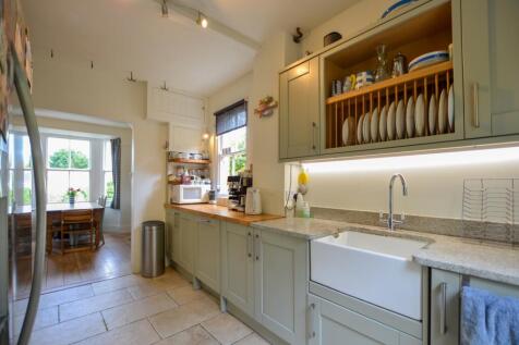 To Book A Viewing Call TPS Lostwithiel on 01208 87