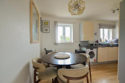 To Book A Viewing Call TPS Lostwithiel on 01208 87