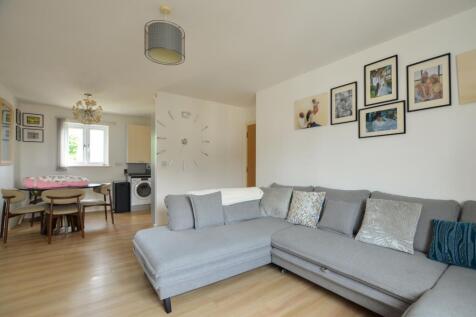 To Book A Viewing Call TPS Lostwithiel on 01208 87