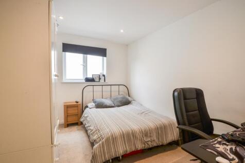 7 Reeds Park TPS 01208 872728 -08