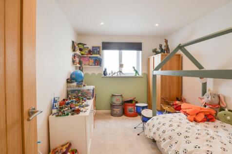 7 Reeds Park TPS 01208 872728 -07