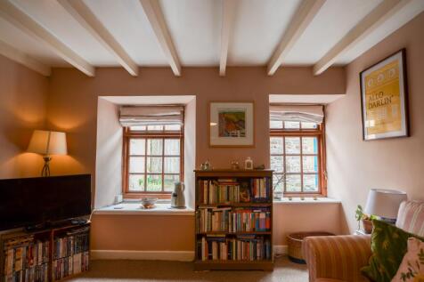 4 Church Lane - 01208 872728-16