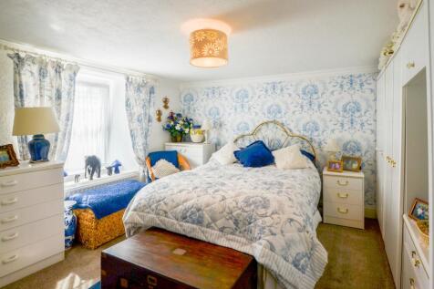 25 North Street TPS Bodmin Branch 01208 872728-26