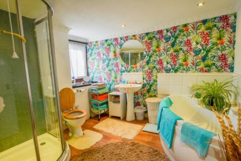 25 North Street TPS Bodmin Branch 01208 872728-22