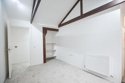 4 Agan Chy - 01208 872728-38