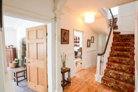 Hill House - TPS 01208 872728 -6