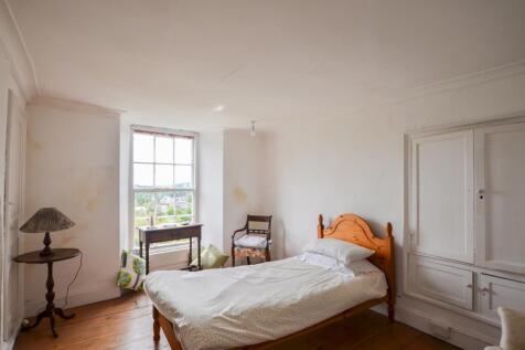 Hill House - TPS 01208 872728 -11