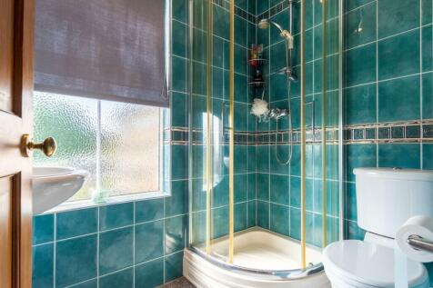 SHOWER-ROOM