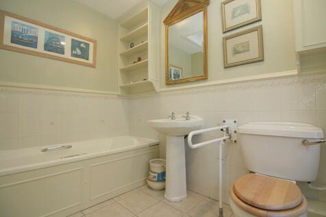 HOUSE BATHROOM