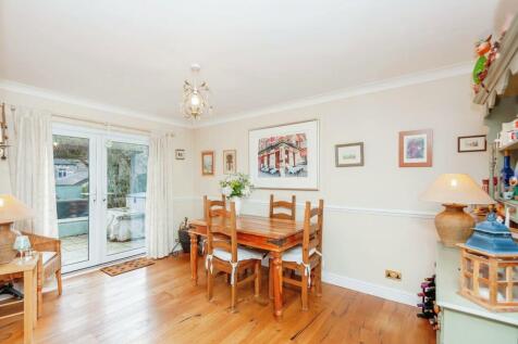 BREAKFAST ROOM