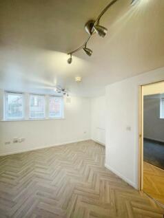 OPEN-PLAN KITCHEN