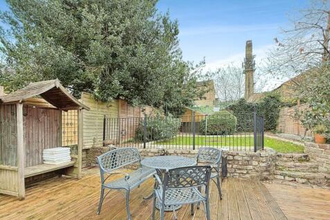 REAR DECKING