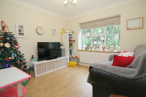 PLAY ROOM
