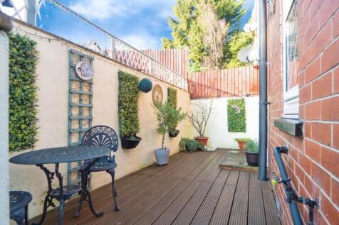 DECKING