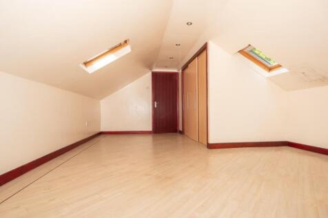 ROOMS IN ROOF