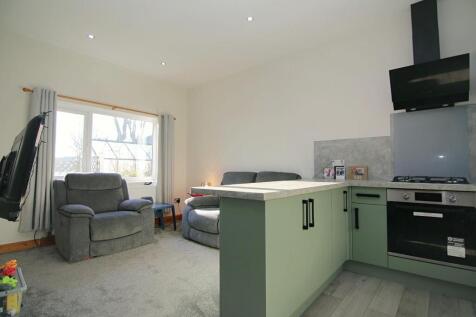 FLAT A KITCHEN