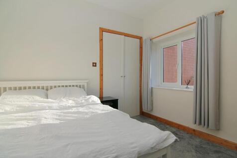 FLAT A BEDROOM
