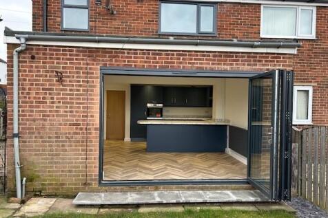 REAR GARDEN/ELEVATION