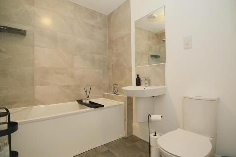 HOUSE BATHROOM