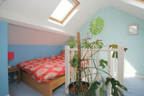 LOFT ROOM