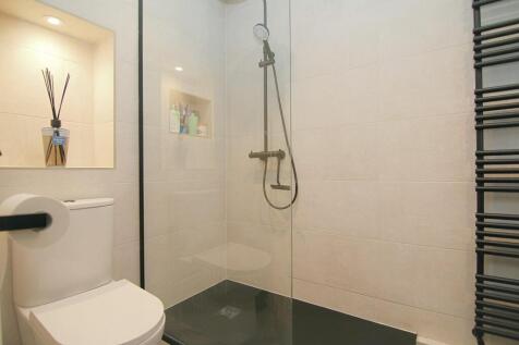 HOUSE BATHROOM