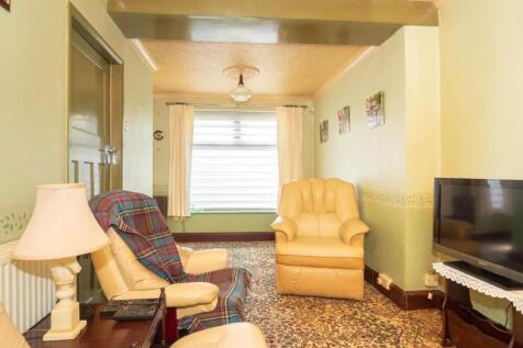 SITTING/DINING ROOM