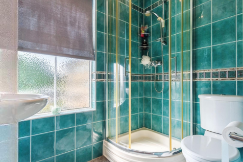 SHOWER-ROOM