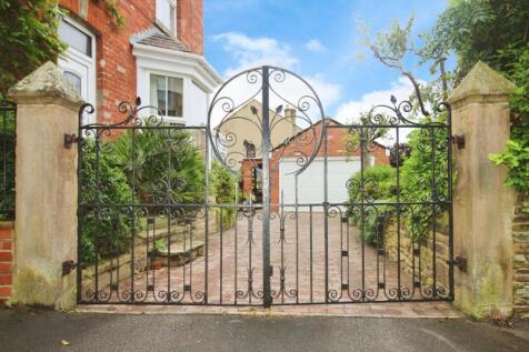 DRIVE GATES