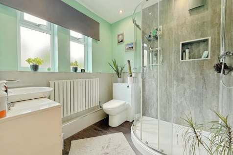 HOUSE BATHROOM