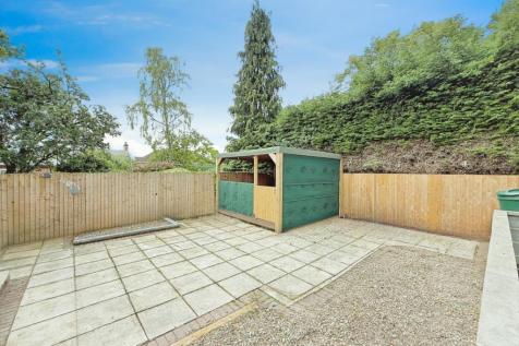 GARDEN PATIO