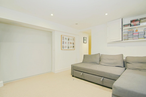 PLAYROOM / OCCASIONAL ROOM