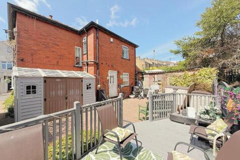 SUN DECKING